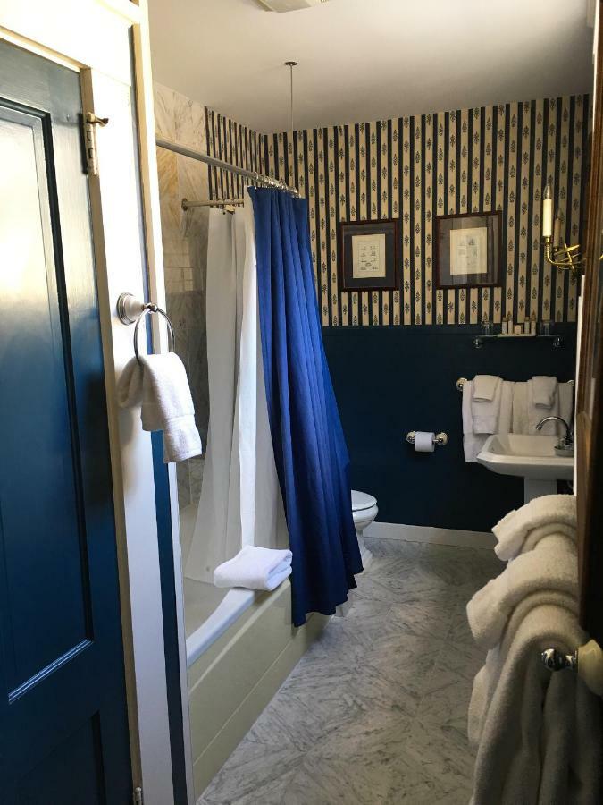 La Farge Perry House Bed & Breakfast Newport Bagian luar foto